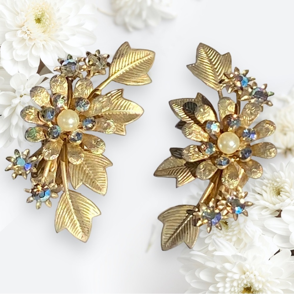 Vintage floral clip on earrings
